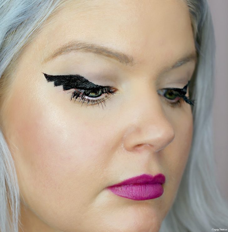 Bat Eye Makeup Bat Wing Eye Liner Everyday Starlet - wemakeupto.com