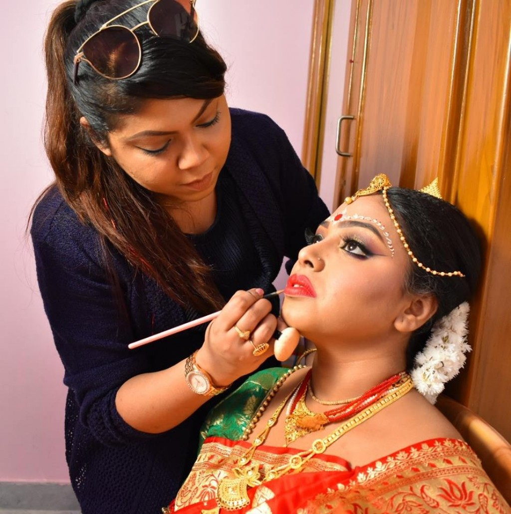 Bengali Eye Makeup Rups Makeover Bridal Makeup Artist Kolkata West Bengal Indian