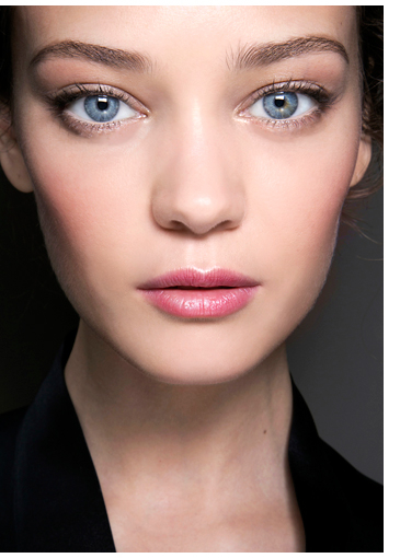 Best Eye Makeup For Pale Skin Makeup Tips The Best Looks For Cool Skin Tones Elle Canada