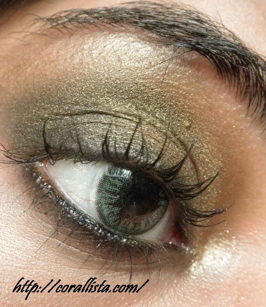 Black Eye Makeup Step By Step How To Do Golden Smokey Eye Makeup Step Step Tutorial Corallista