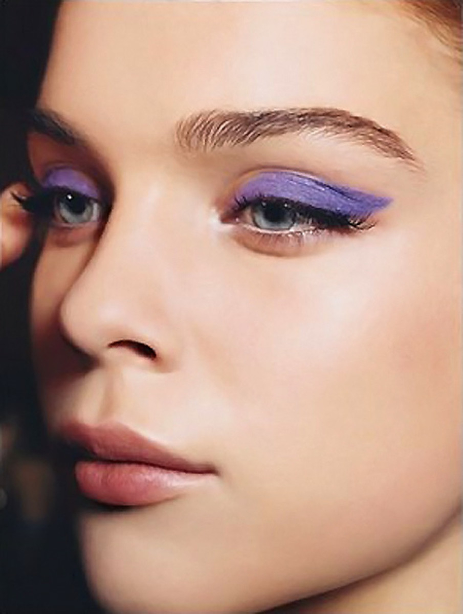 Bold Eye Makeup Violet Femmes One Bold Eye Liner Move For New Years Eve Makeup