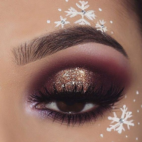 Christmas Eye Makeup Ideas Prom Makeup 31 Stunning Christmas Makeup Looks Youll Love