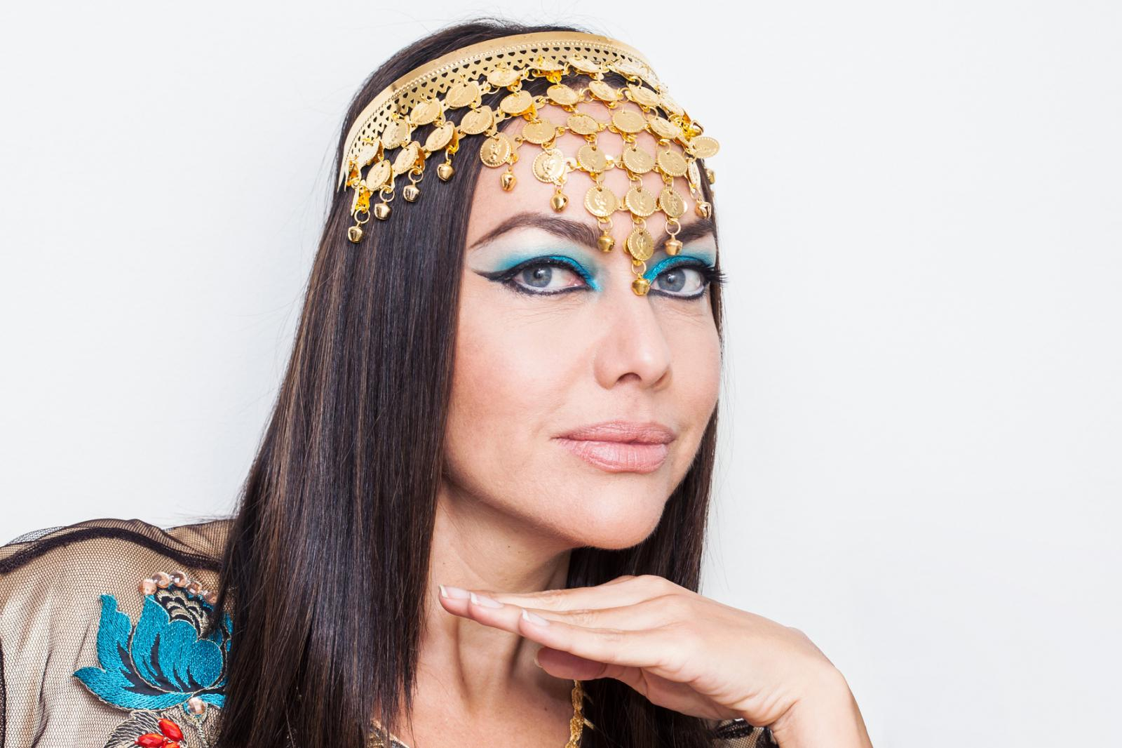 Cleopatra Eye Makeup Cleopatra Eye Makeup Ideas Lovetoknow