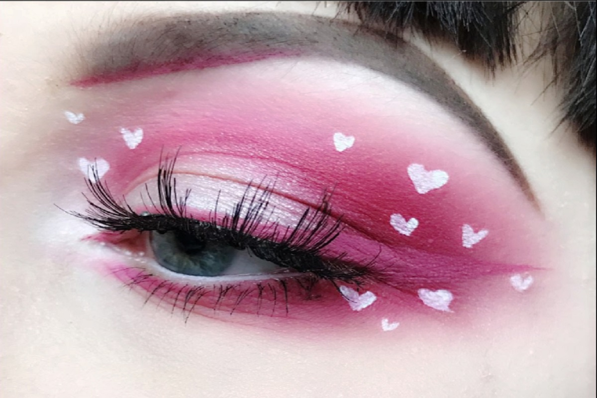 Crazy Eye Makeup Wear Your Heart On Your Eyes Try This Eye Makeup On This