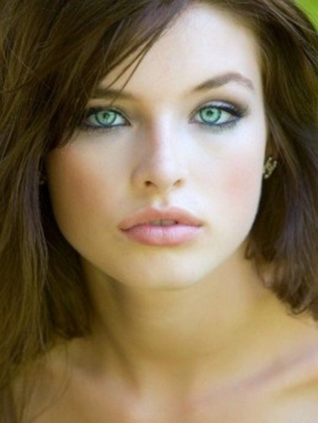 Dark Hair Light Eyes Makeup Makeup For Fair Skin Brown Hair And Green Eyes Bellatory