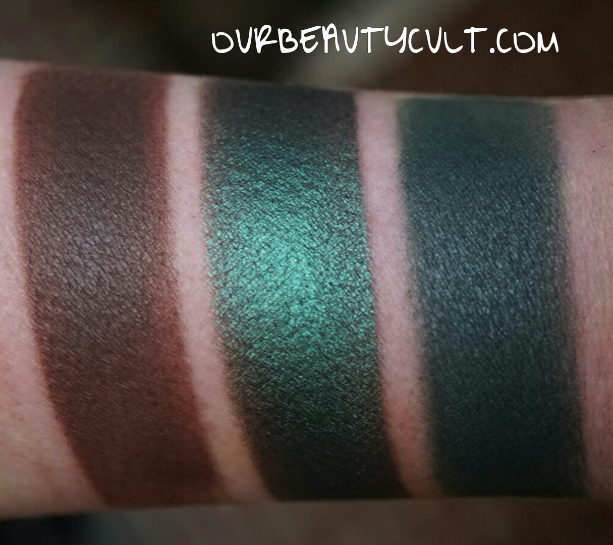Epic Eye Makeup Makeup Geek Holiday Eyeshadow Bundle Swatches Our Beauty Cult