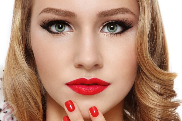 Eye Makeup For Pale Skin Makeup Tips For Fair Skin And Dark Hair