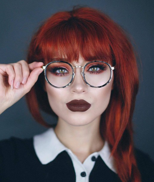 Eye Makeup For Red Hair Make Up Fall Makeup Look Dark Lipstick Lipstick Lips Glasses