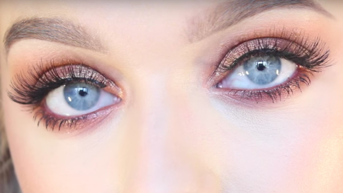 Eyes With Makeup Makeup Tutorial For Blue Eyes Fashionista