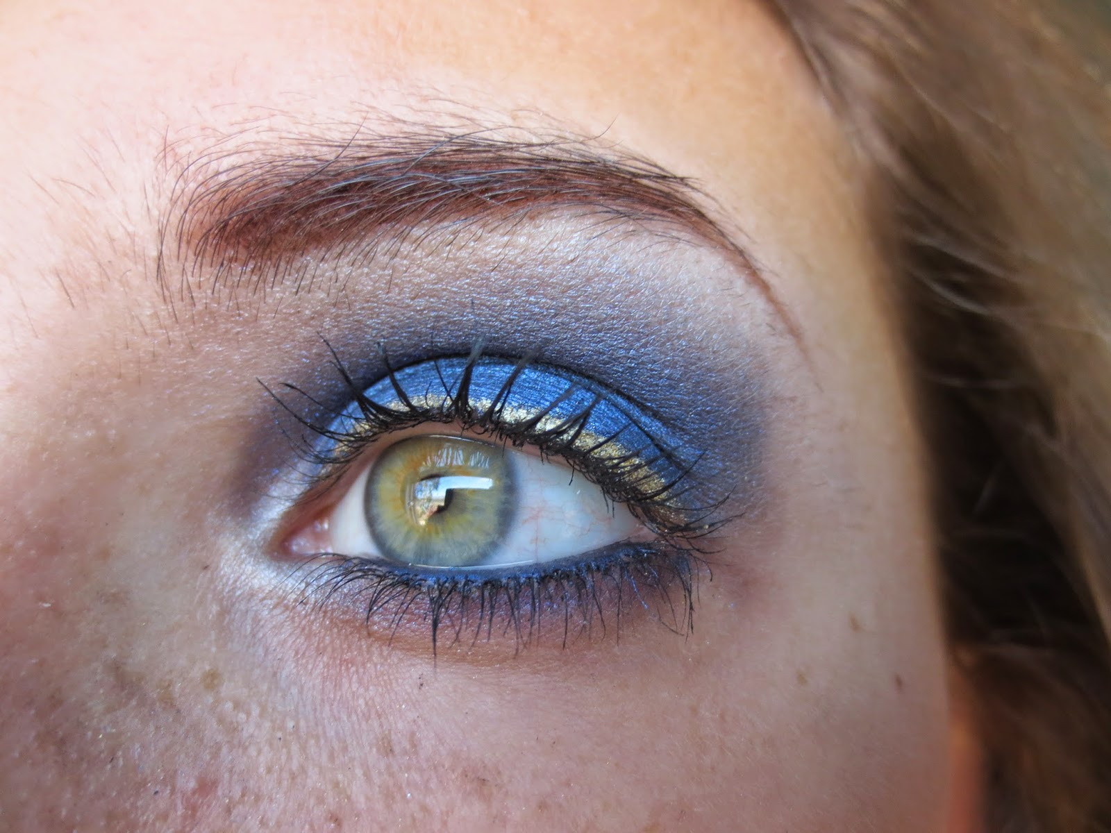 Gold Makeup For Blue Eyes Prom Makeup For Blue Eyes Glam Gowns Blog