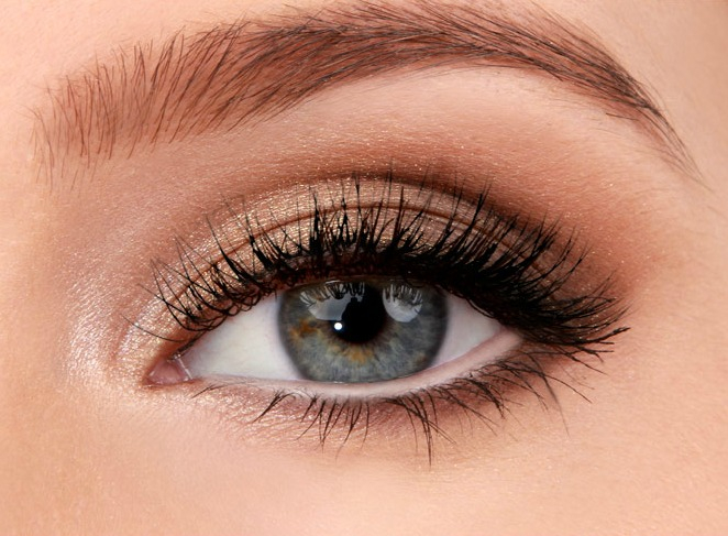 Gold Smokey Eye Makeup Lulus How To Golden Smokey Eyeshadow Tutorial Lulus Fashion Blog