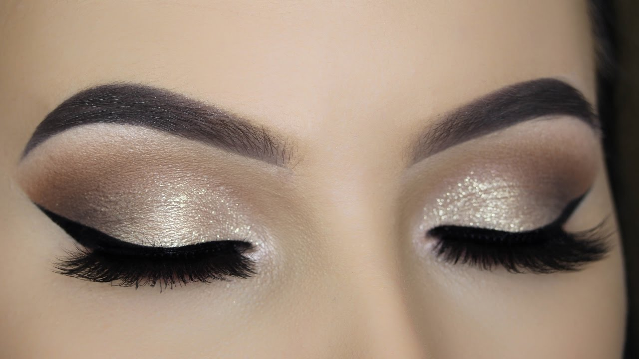 Golden Eye Makeup Soft Gold Glitter Eye Makeup Tutorial Youtube