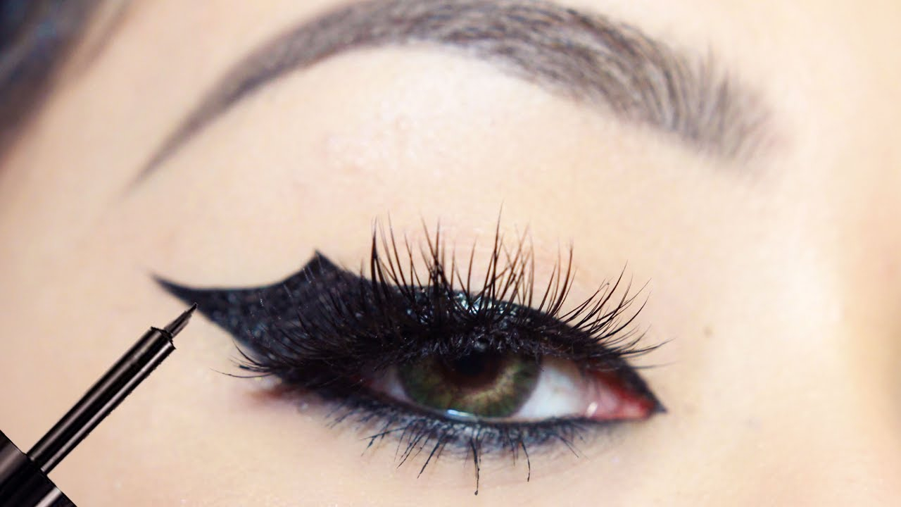 How To Do Angel Wing Eye Makeup Eyeliner Makeup Tutorial Angel Winged Eyeliner Look Youtube