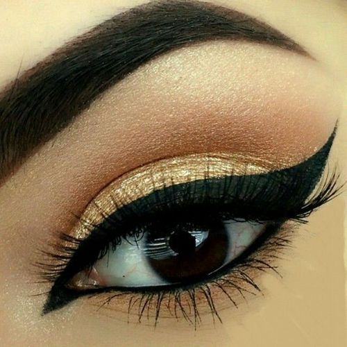 Images Of Beautiful Eyes Makeup Golden Shimmery Eye Makeup Uploaded Lane On We Heart It
