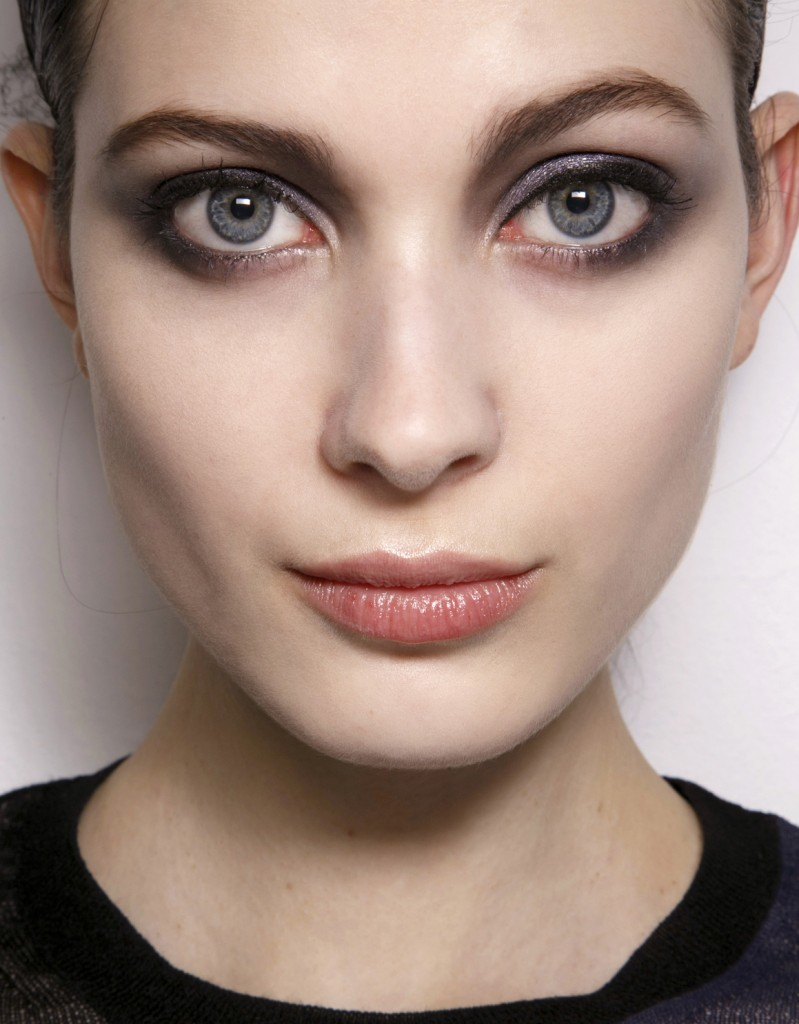 Makeup For Big Eyes How To Create A Smokey Eye For Blue Eyes Stylecaster