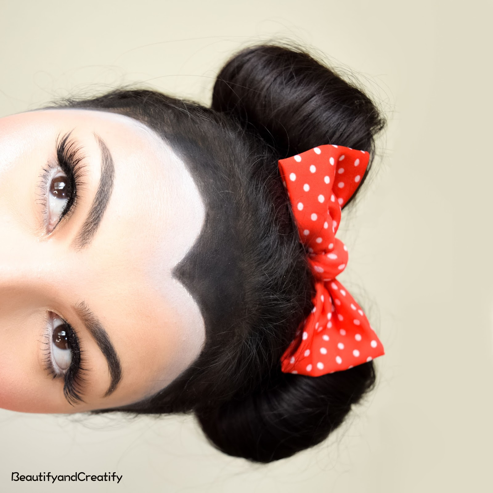 Minnie Mouse Eye Makeup Minnie Mouse Makeup And Hair Tutorial Easy Halloween Costume