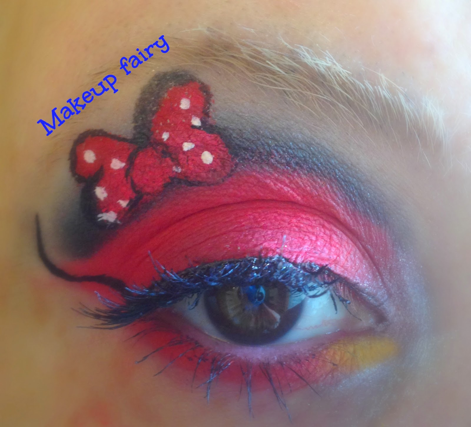 Minnie Mouse Eye Makeup Tinklesmakeup Eye Makeup Look Minnie Mouse