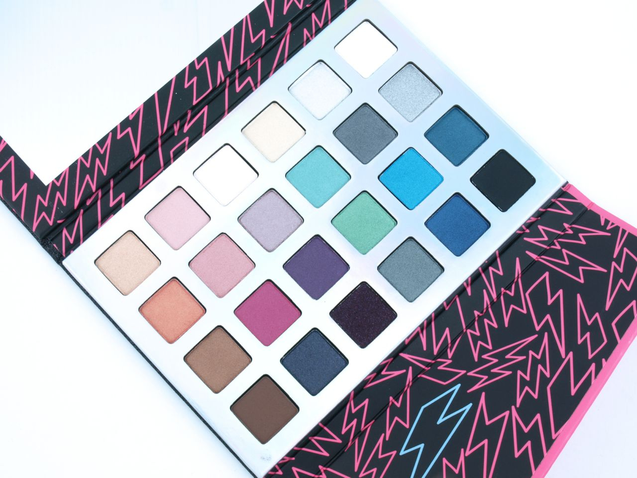 Outrageous Eye Makeup Sephora Jem And The Holograms Truly Outrageous Eyeshadow Palette