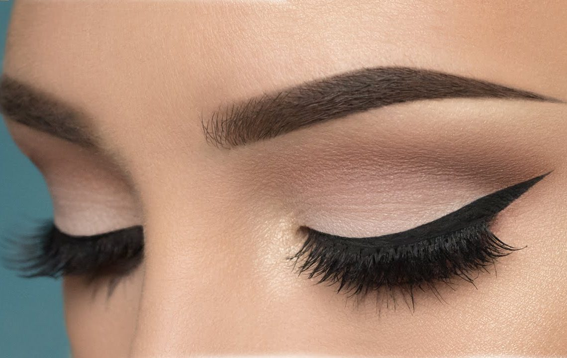 Simple Dark Eye Makeup How To Do Cut Crease Eyeshadow Makeup 7 Simple Cut Crease Tutorials