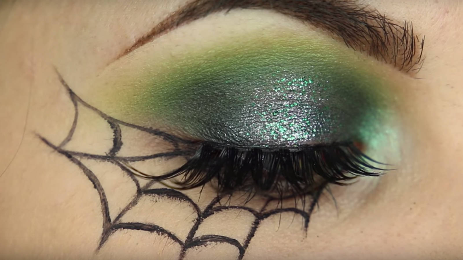Spiderweb Eye Makeup 8 Easy Halloween Makeup Tutorials For The Cheap Lazy Galore