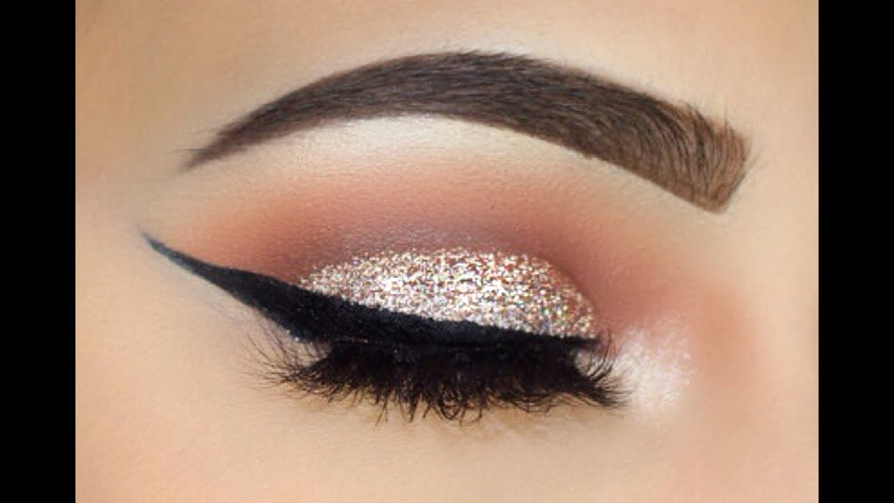Wing Eye Makeup Tutorial Sliver Glitter And Bold Wing Makeup Tutorial Sofie Bella Youtube