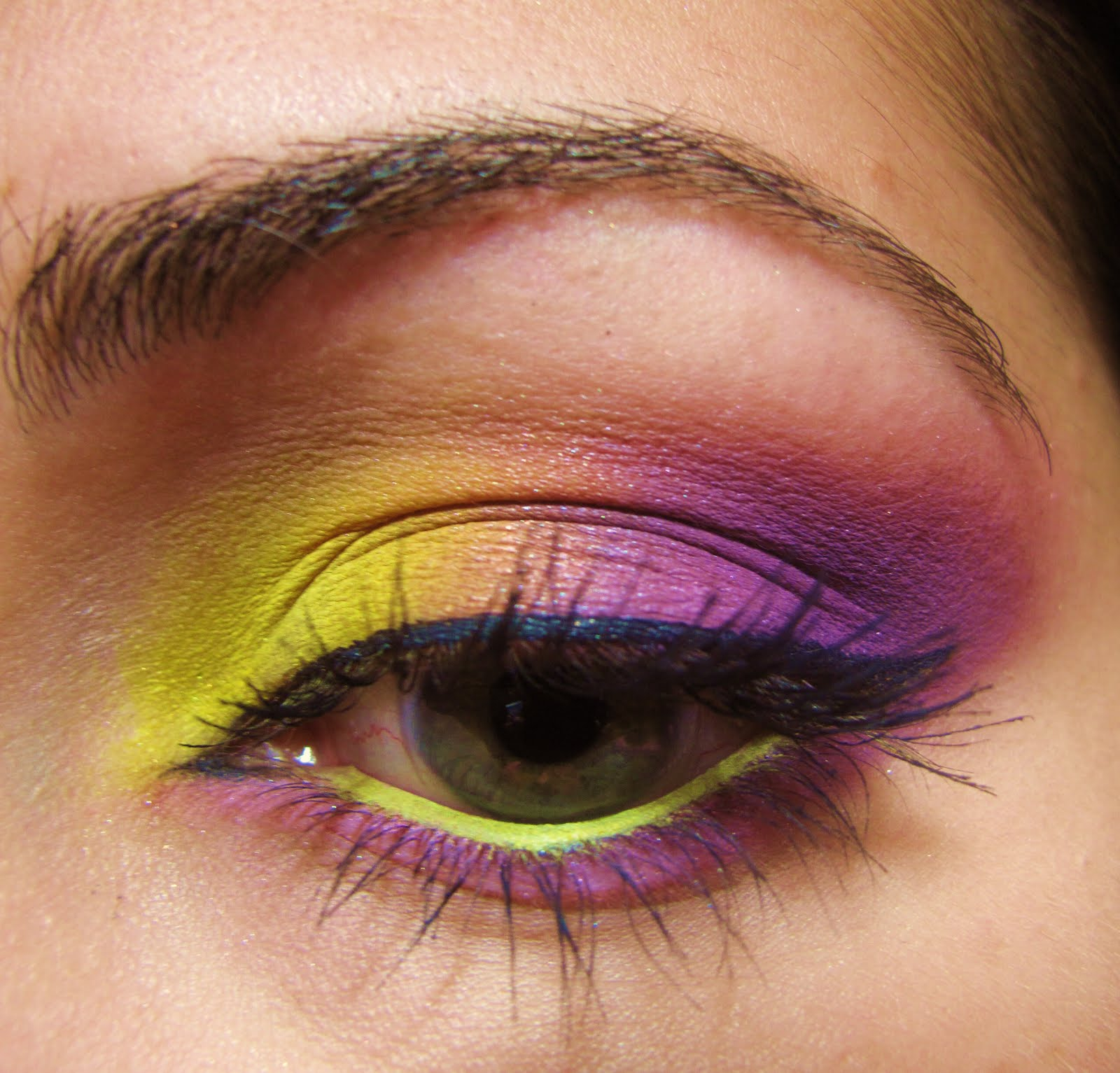 Yellow And Black Eye Makeup The Makeup Artist Yellowpurple Eyeshadow